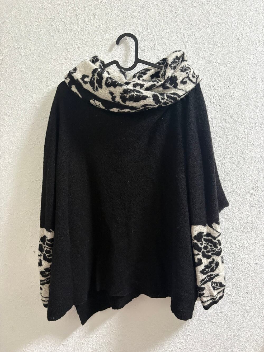 Alpaca7 100% Baby Alpaca Poncho Sweater Black Ivory Oversized Cowl Neck